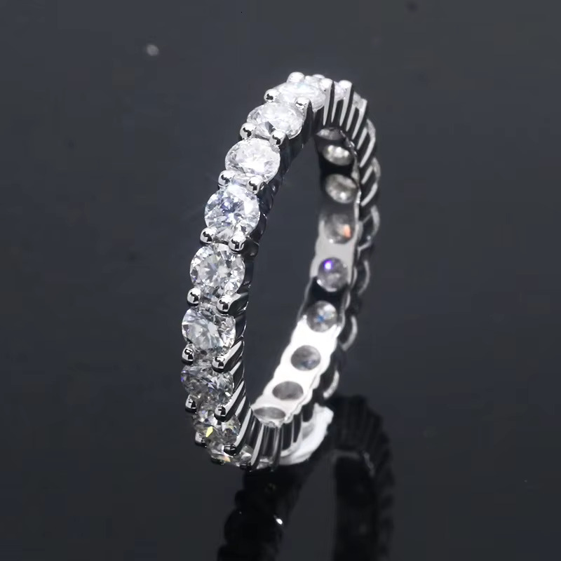 Elegant Moissanite Engagement Ring White D Round Shape Colorless Moissanite Ring Eternity Band 14K Solid Gold Moissanite Ring