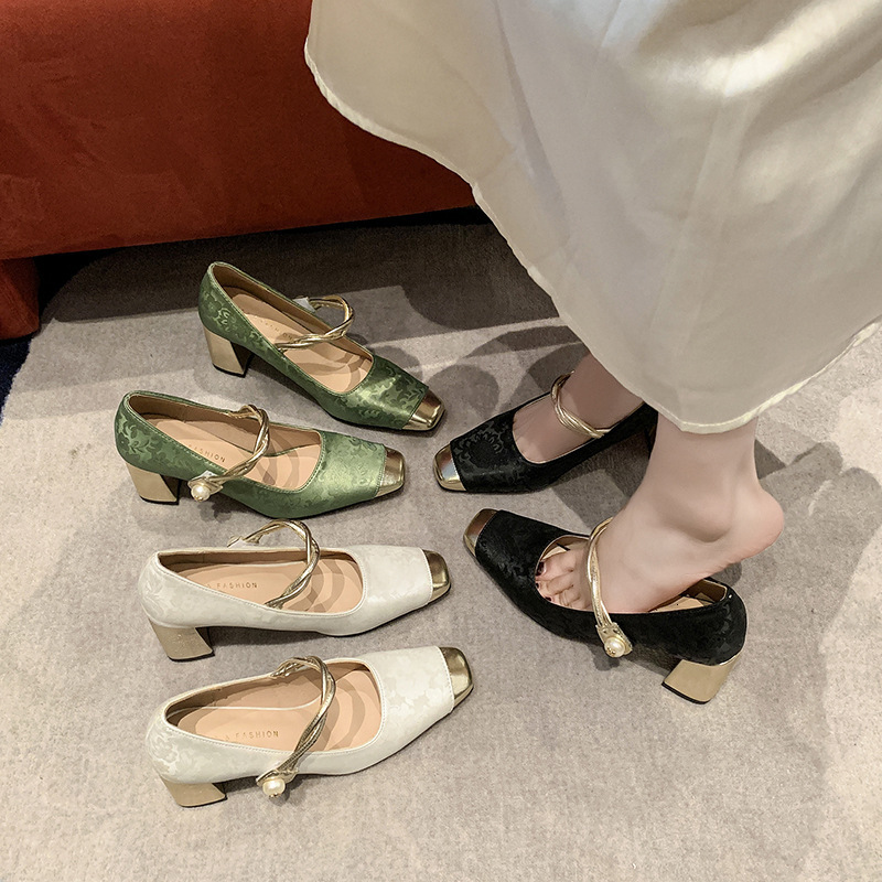 2025 Spring and Summer Chinese Style Square Head Design Fashionable Shallow Mouth Casual Coarse High Heel Versatile Fashion Daily Single Shoes for Wom