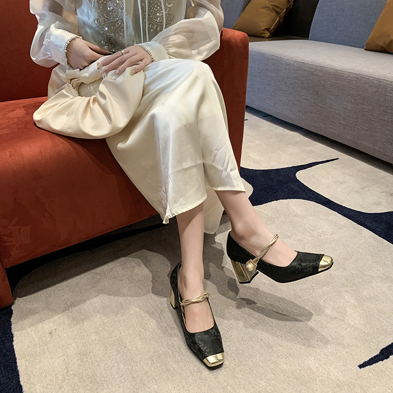 2025 Spring and Summer Chinese Style Square Head Design Fashionable Shallow Mouth Casual Coarse High Heel Versatile Fashion Daily Single Shoes for Wom