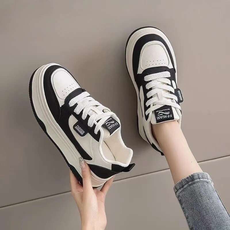 New Women's 2025 Sponge Cake Thick Bottom Small White Casual Sports Breathable Color Block Board Shoes Wholesale