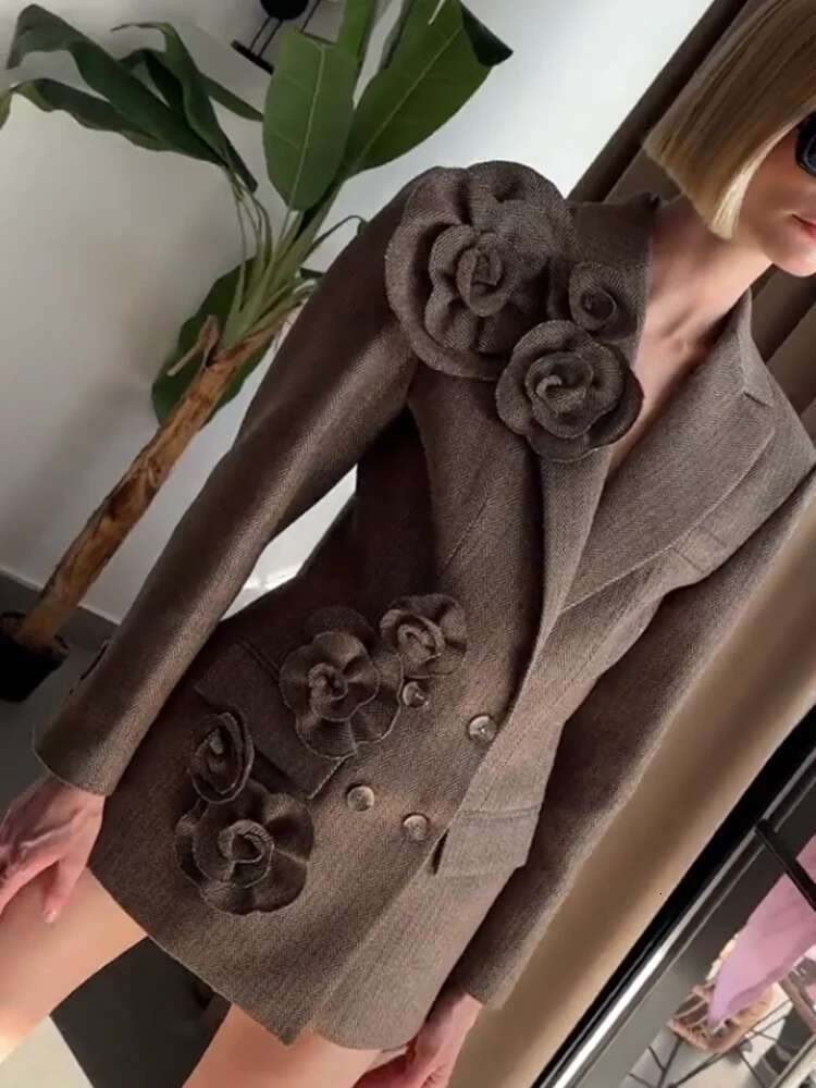 TWOTWINSTYLE Solid Spliced Appliques Slim Blazers For Women Notched Collar Long Sleeve Patchwork Button Chic Elegant Coat Female