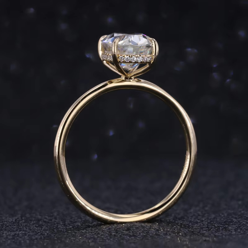 Starsgem Classic Design Oval Crushed Ice Cut 2ct Moissanite Solitarie Prong Setting Moissanite Engagement Ring
