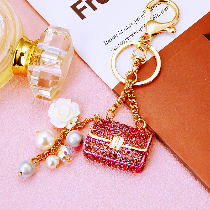 Luxury Women's Car Key Holder with Sparkling Diamond Details - Stylish Bag Pendant