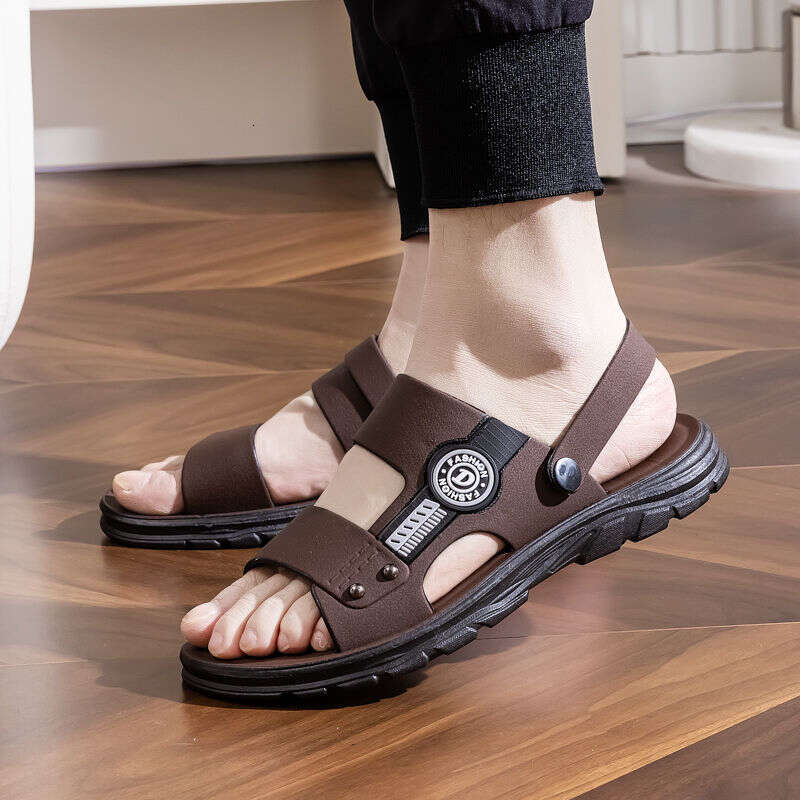 Men's sandals 2025 new thick soled leather anti slip beach summer outdoor casual dad wear-resistant dual-use slippers