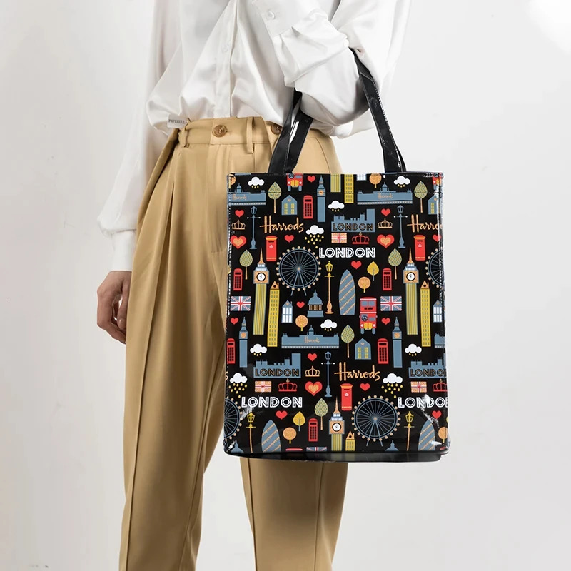 Fashion PVC Reusable Shopping Bag Womens Bag Eco Friendly London Shopper Bag Large Capacity Waterproof Handbag Shoulder Bag 250305