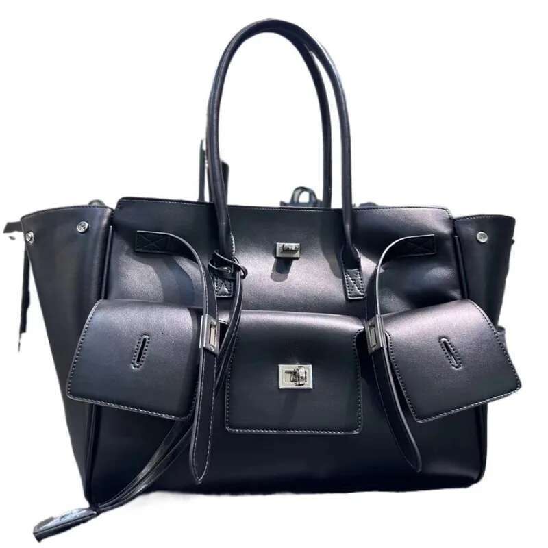 2025S New High end Leather Fashion Designer Women s Handbag Simple Large Capacity Storage Bag Casual Shoulder Bag Wallet Makeup Bag