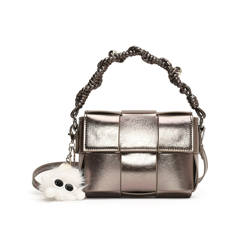 Advanced Texture Western Style Mini Bag For Women's Summer 2025 New Fashion Designer Handbag Crossbody Bag Popular Handbag Woven Bag Casual Stora