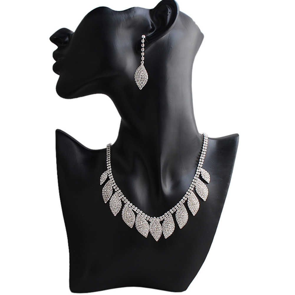 Bridal jewelry set high-end crystal studded necklace earrings three piece set creative new wedding accessories W250312
