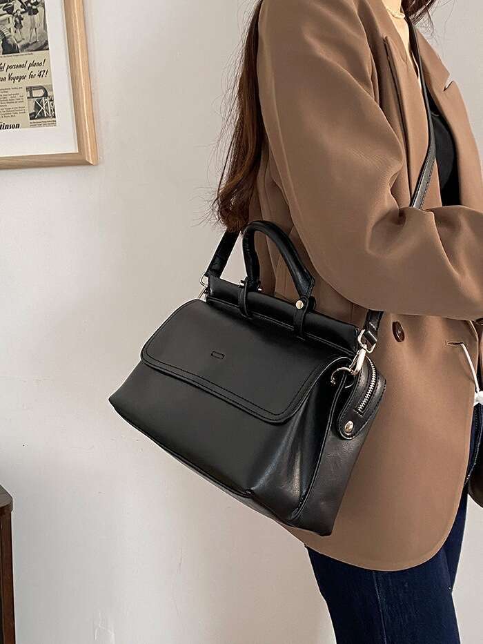 Women's Bags handbag New Trendy Versatile Postman Work Commuter Women's Large Capacity Texture Handheld Crossbody Bag