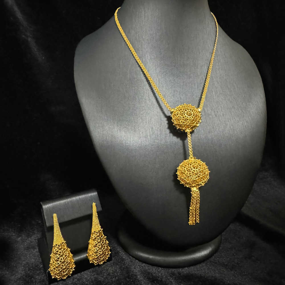 Hot selling recommendation Dubai 24k gold-plated womens jewelry set necklace bride necklace earrings two-piece set W250312