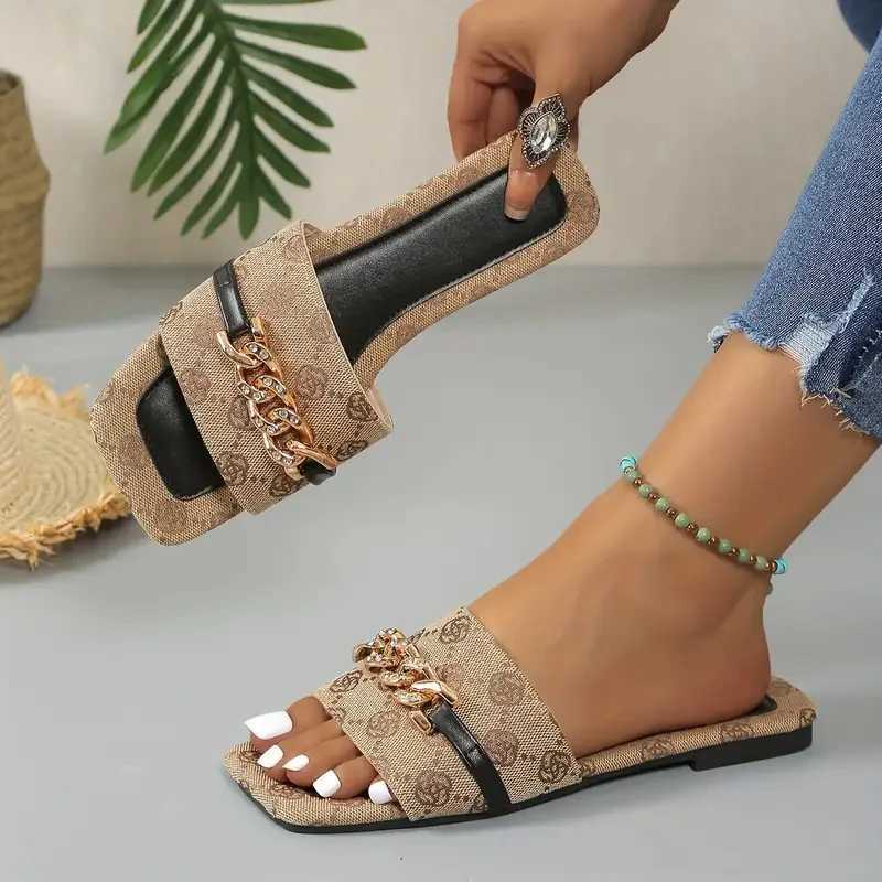 Womens Slide 2024 New Summer Flat Sandals Outdoor Sandals Trend Designer Womens Slide Large Size Slide Women Z250312