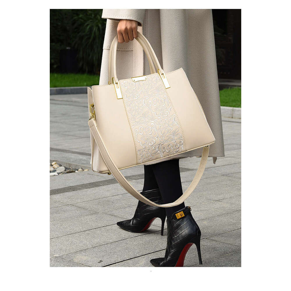 Women's Bags handbag Chinese style embroidered handbag, new women's large capacity and atmospheric tote bag, middle-aged mother-in-law cross