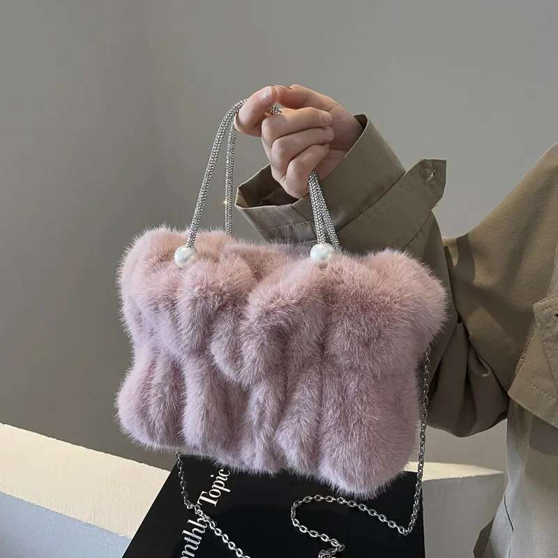 Soft Plush Evening Bag Elegant Party Mini Handbag High end Fur Handbag Fashionable Designer New Anti Slip Chain Crossbody Bag Casual Silver Coin Lipst
