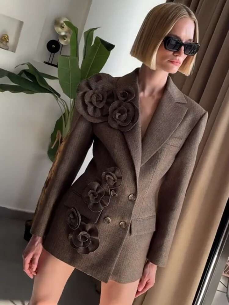TWOTWINSTYLE Solid Spliced Appliques Slim Blazers For Women Notched Collar Long Sleeve Patchwork Button Chic Elegant Coat Female