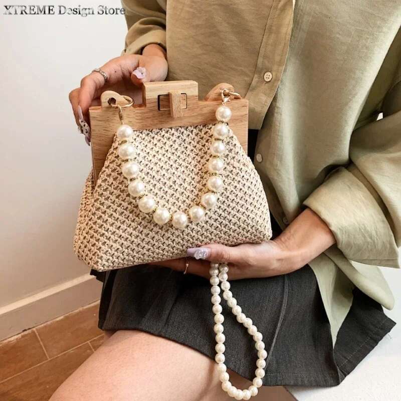 2025 Woven Women s Grass Shoulder New Summer Wooden Top Handle Clip Bag Designer Handbag Trend Women s Casual Wallet Fashion Crossbody Bag Mobile Phon