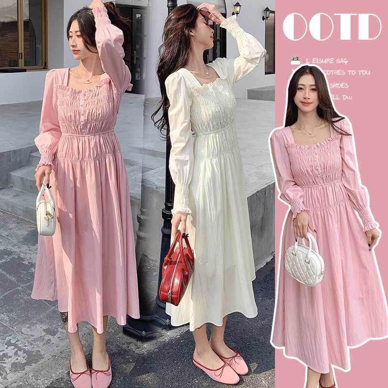 2025 Spring Maternity Pleated Dress Solid Color Square Collar Backless Sexy Pregnant Woman Party Dress Elegant Pregnancy DressesT250311