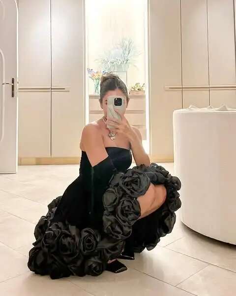 Striking Black Veet Short Formal Dresses With Handmade Wer Strapless Ral Women Mini Birthday Dress