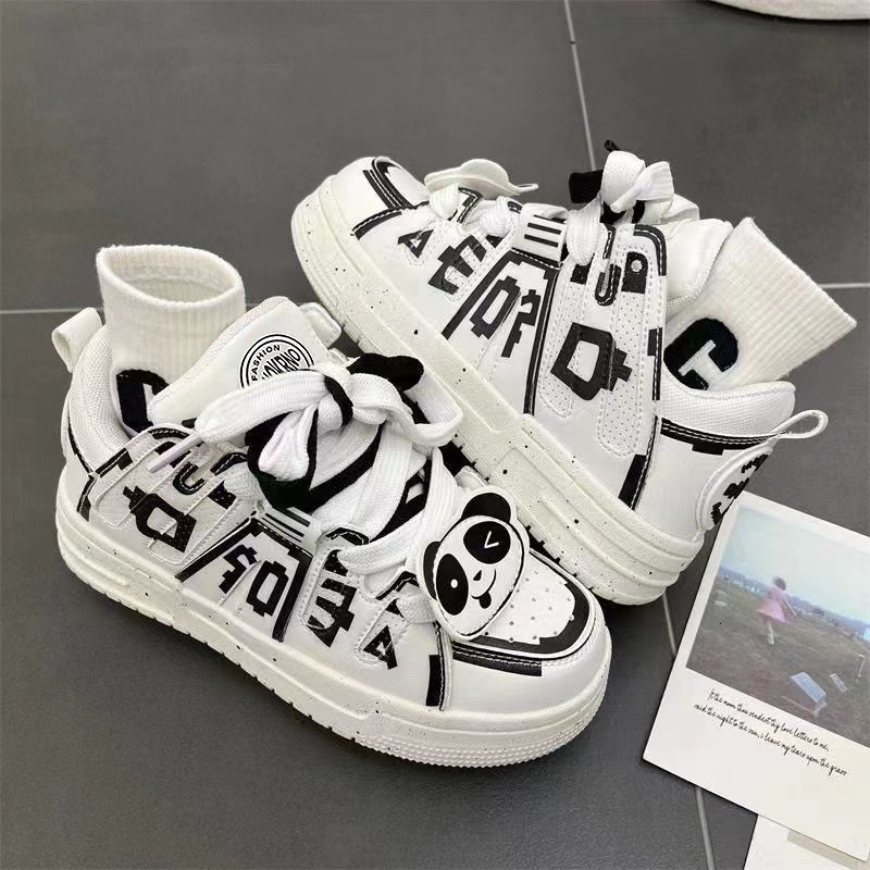 2025 New Commercial Street Graffiti Sports Thick Soled Shoes For Men And Women Design Harajuku Casual White Board Shoes