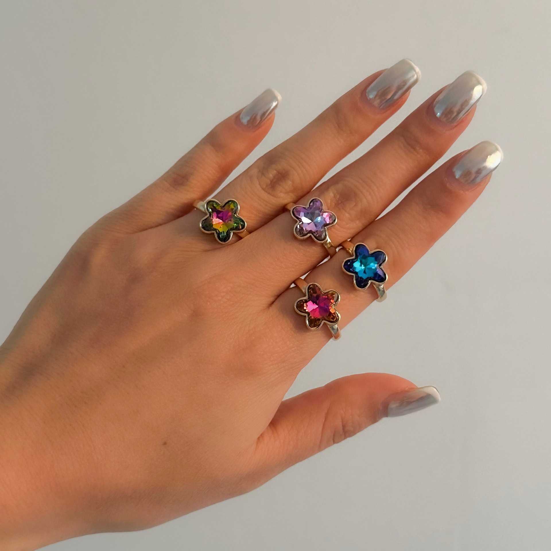 New Gradient Five Star Jewelry Set Fashionable and Personalized Ins Light Luxury Womens Accessories Collarbone Chain W250312