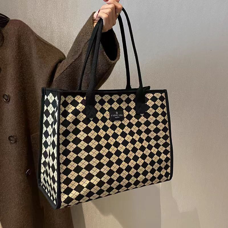 Summer 2025 New Fashion Designer Women s Crossbody Bag Chessboard Armpit Large Capacity Multifunctional Handbag Wallet Storage Bag Makeup Bag