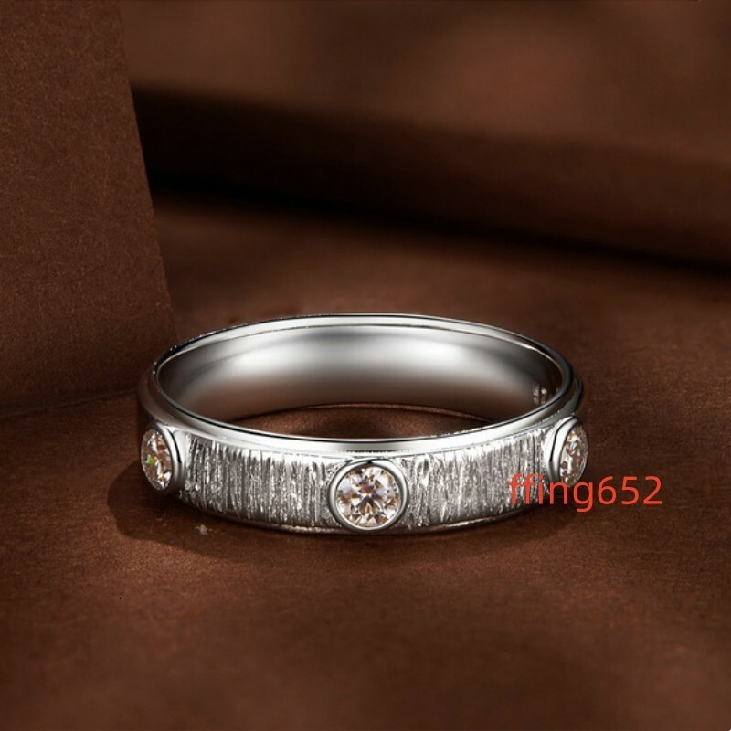 Fashion Texture Mens 925 Sterling Silver Moissanite Wedding Ring with Certification