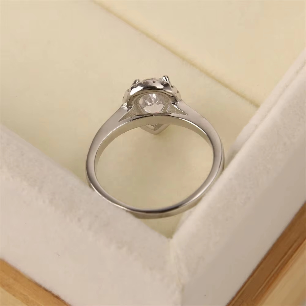 S925 Silver New Drop-Shaped Moissanite Ring Exquisite Drop-Shaped Zircon Fashion Female Romantic Luxury Jewelry Engagement Gift
