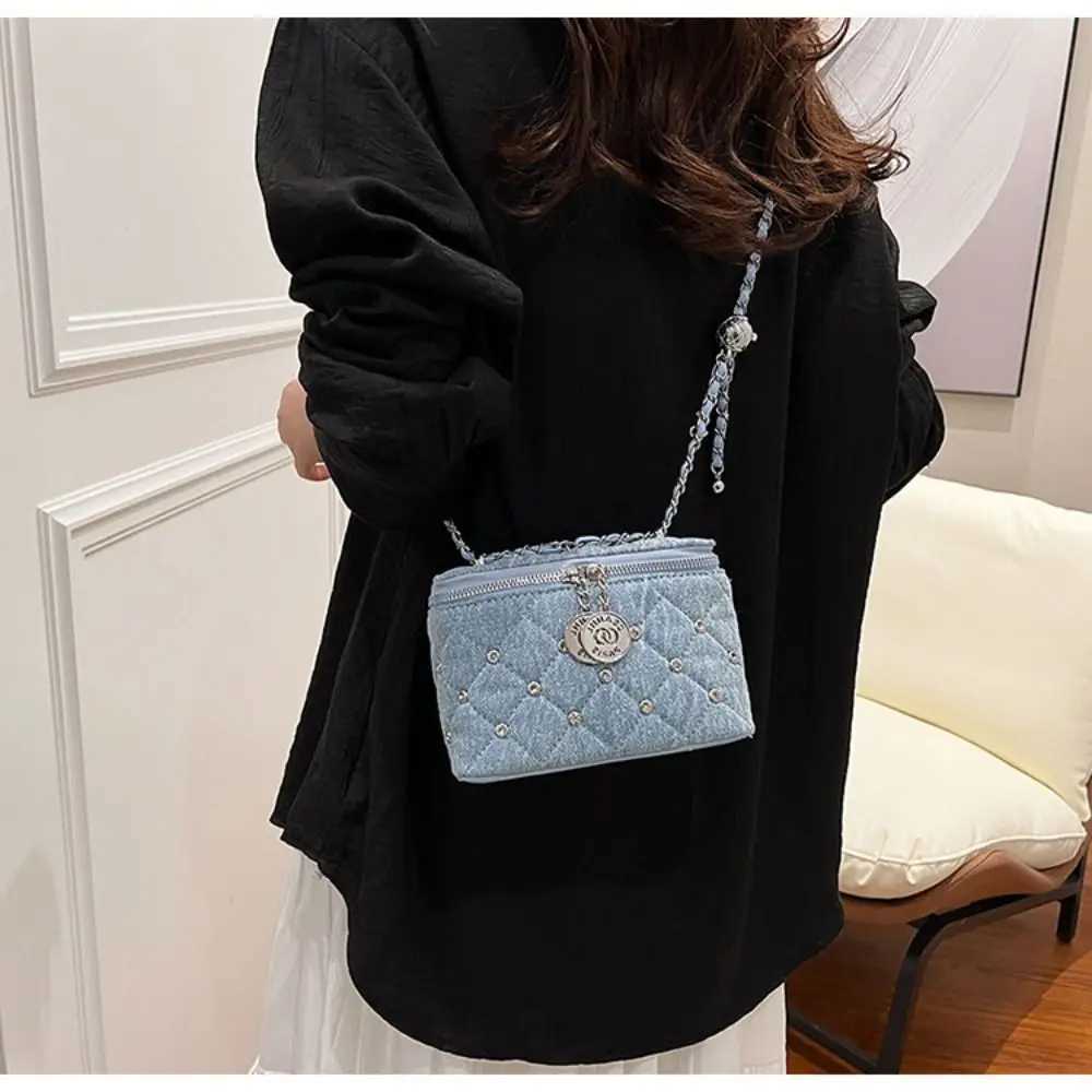 Designer Handbag Fashionable Chain Crossbody Denim Rivet Bucket Bag Plain Underarm Bagc Pouch