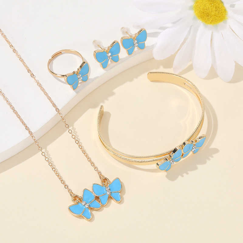 2024 New Jewelry Personalized Drip Oil Butterfly Bracelet Temperament Zinc Alloy Handpiece W250312