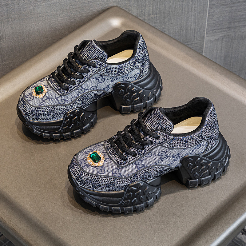 2025 New Women's Thick Soled Height Increasing Running Shoes Outdoor Designer Rhinestone Denim Korean Fashion Street Photography Casual Sports Sh