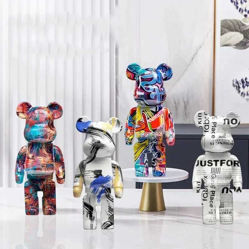 27cm Graffiti Bear Statue Paint Block Bear Decor Resin Desktop Ornaments Home Decoration Living Room Bear Floor Sculpture GiftsT250310