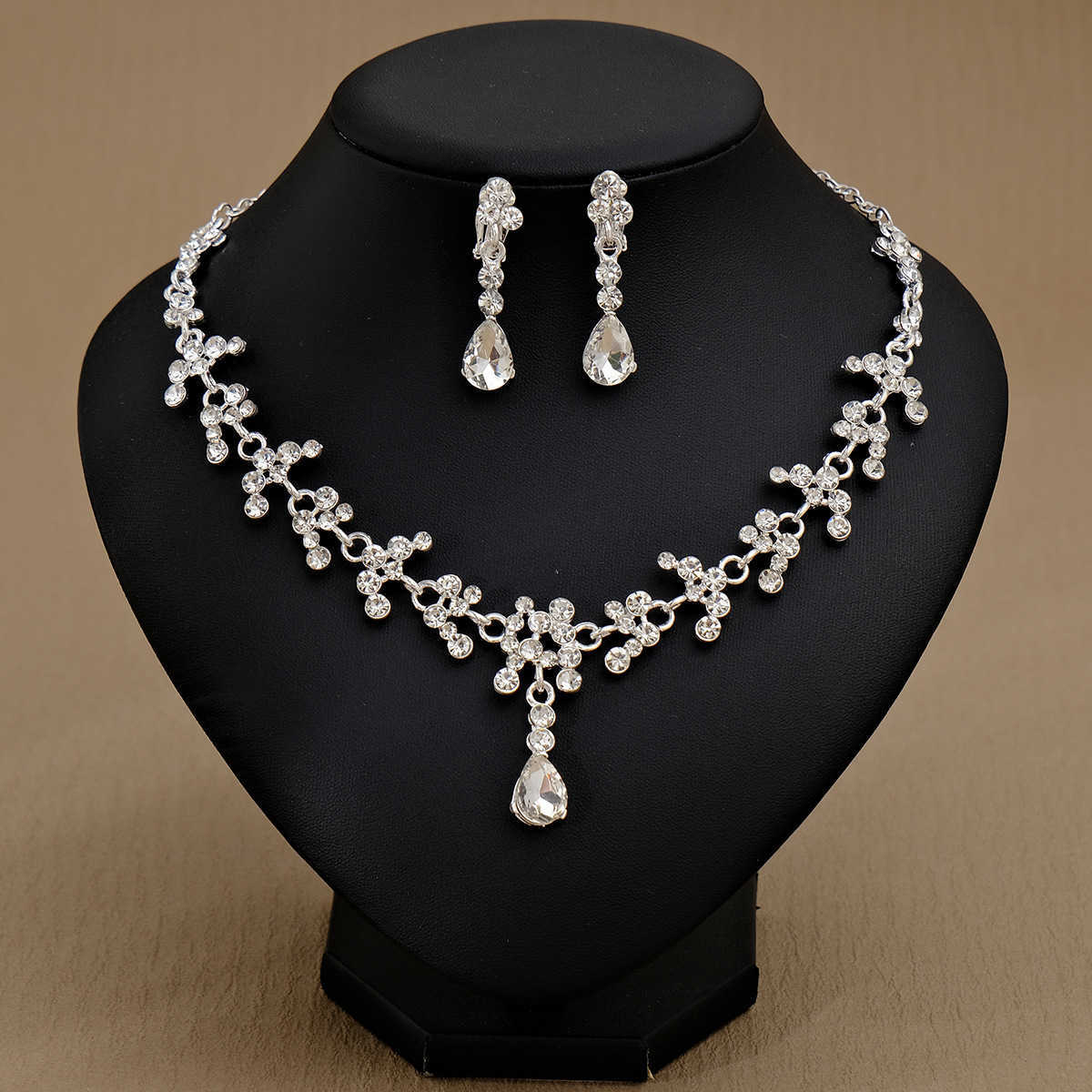 Bridal Accessories Wedding Jewelry Two Piece Set Wedding Dress Accessories Water Diamond Pearl Earrings Necklace Set Female W250312