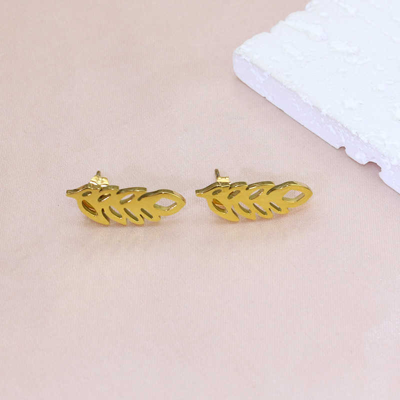 Hot selling Instagram jewelry fashionable metal style stainless steel hollow leaf earrings necklace jewelry set W250312