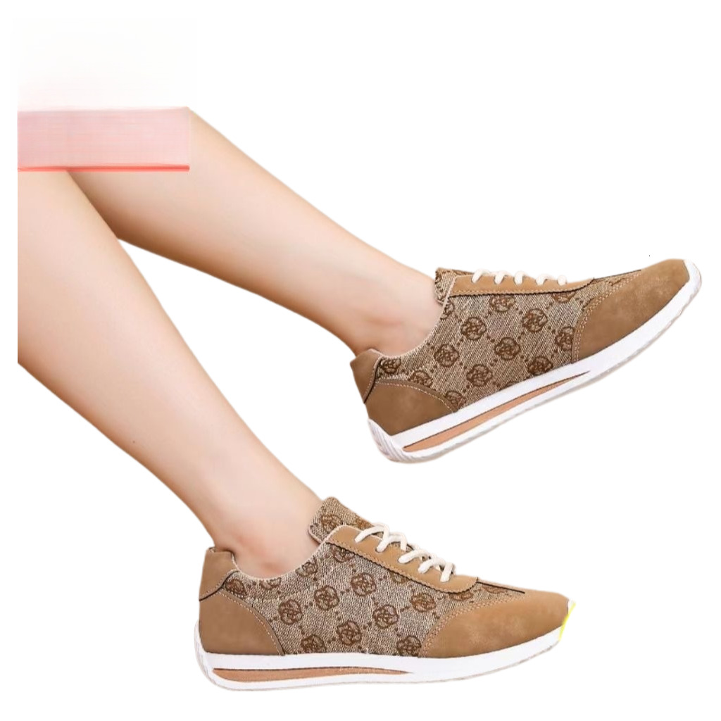 Spring And Autumn Fashion Lightweight Fashion Women's Forrest 2025 New Designer Soft Bottom Simple Leisure Multi Functional Sports Women's S