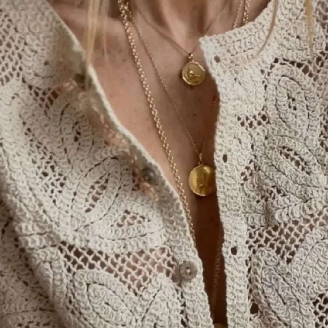 Fashionable Elegant White Round Embroidery Top Women's Crew Neck Sweater Cross-Border Spring 2024