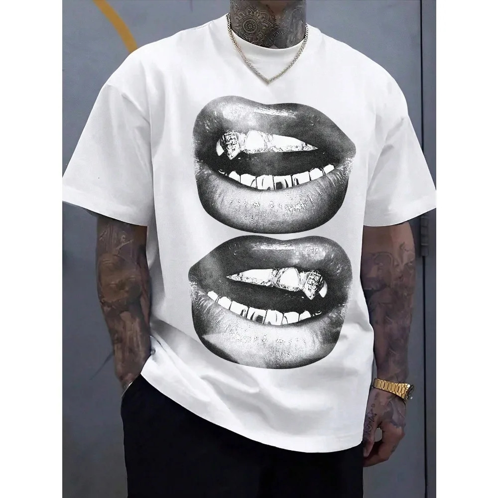 White street style top with all black and white pattern suitable for summer mens Tshirt oversized Harajuku 250312