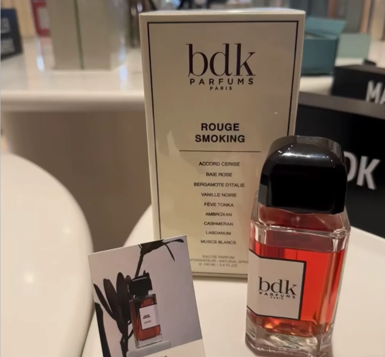 Popular Fruit-Inspired French Perfume Rouge Smoking - Elegant Scent, 100ml Bottle