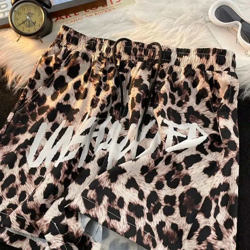 Mens Fashion Sports Tethered Pants Mens Summer Elastic-waisted Casual Shorts Summer Leopard Print Beach Shorts 250310