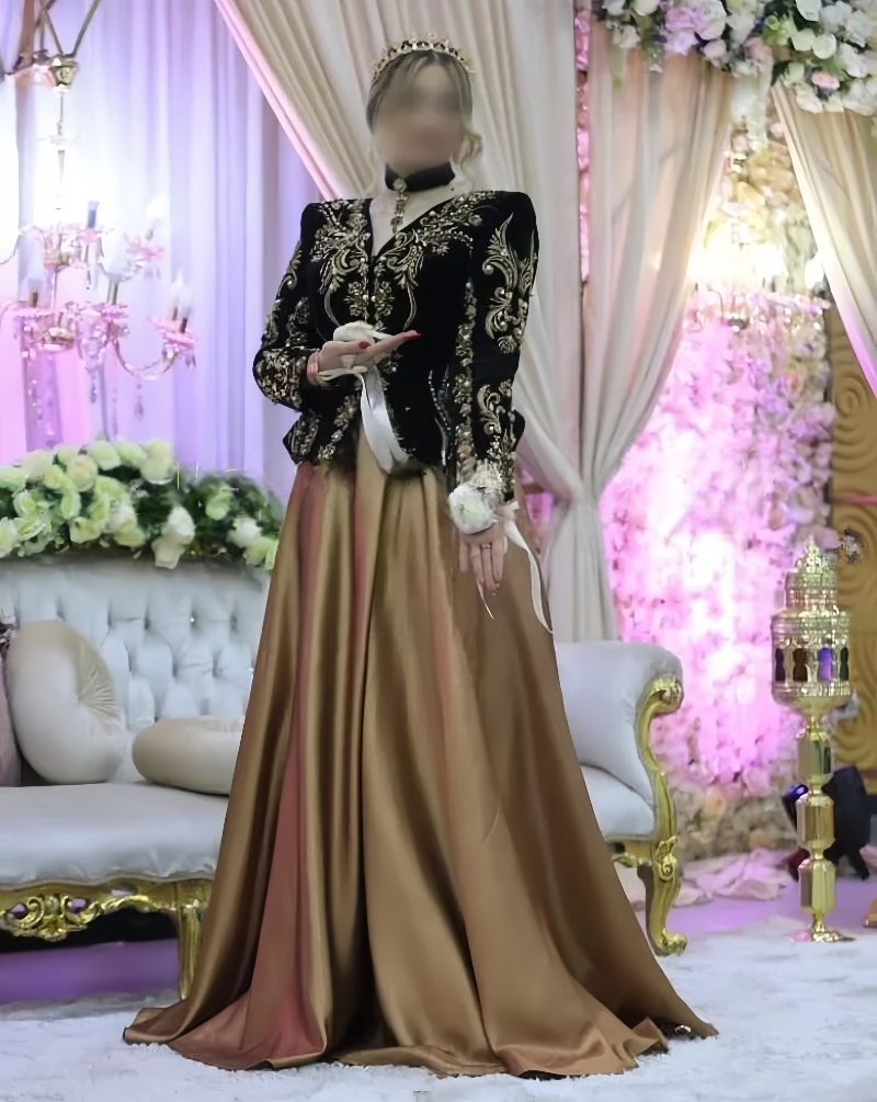 Elegant Arabic Kaftan Prom Dresses Black Velvet Jacket With Long Skirt Gold Beaded Lace Appliques Long Sleeves Outfit Dubai Caftan Modern Evening Gown