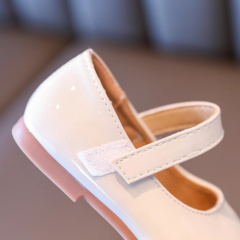 Princess Girls Shoes Kids Leather Shoes For Medium Big Girl Children Casual Flats Floral Flowers Shoes For Wedding Birthday Show 250311