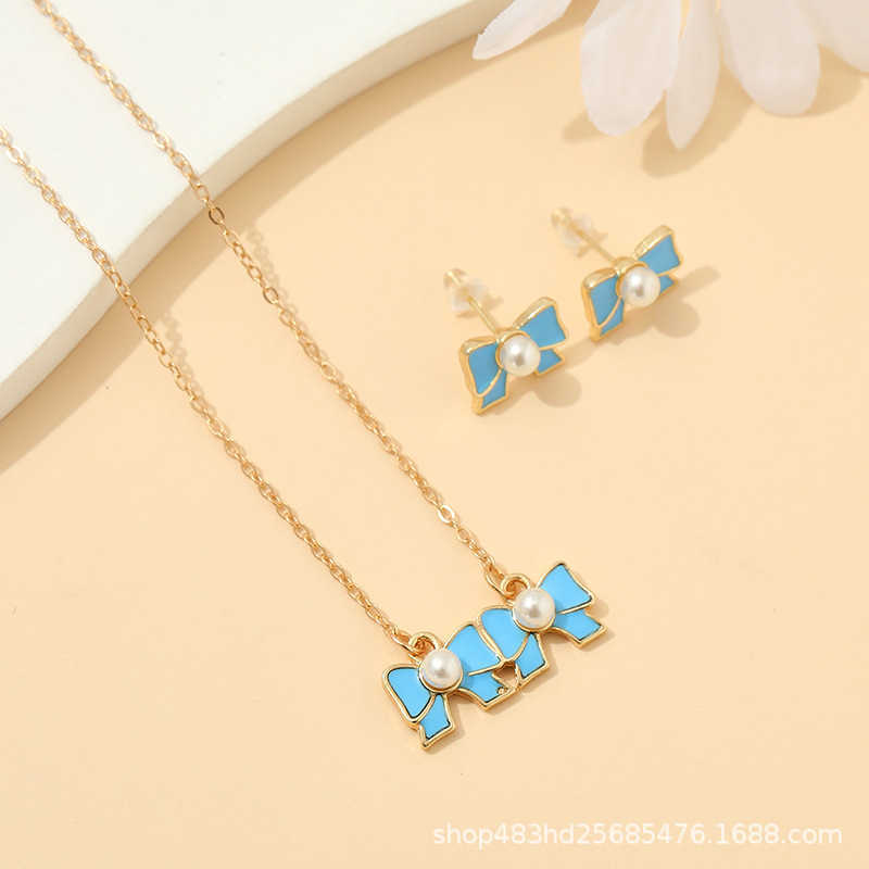 2023 new jewelry personalized bow shaped pearl bracelet temperament alloy bracelet W250312