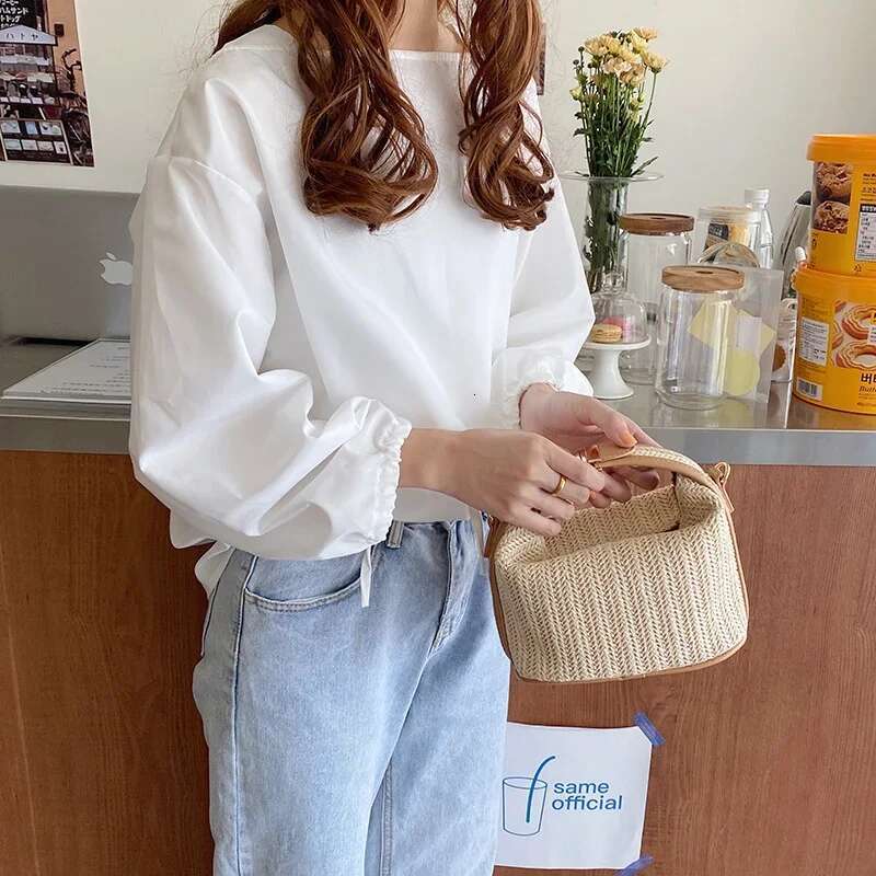 New Handmade Straw Handbag Crossbody Women's Vintage Bohemian Small Knitting Summer Purse Vacational Bucket Beach Bags