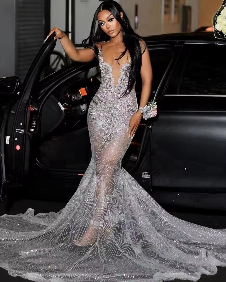 Customized Sier Lace Long Prom Dresses For Black Girls 2025 Beaded Evening Dress Celebrity Gown Crystal Tassel Birthday Party Gowns