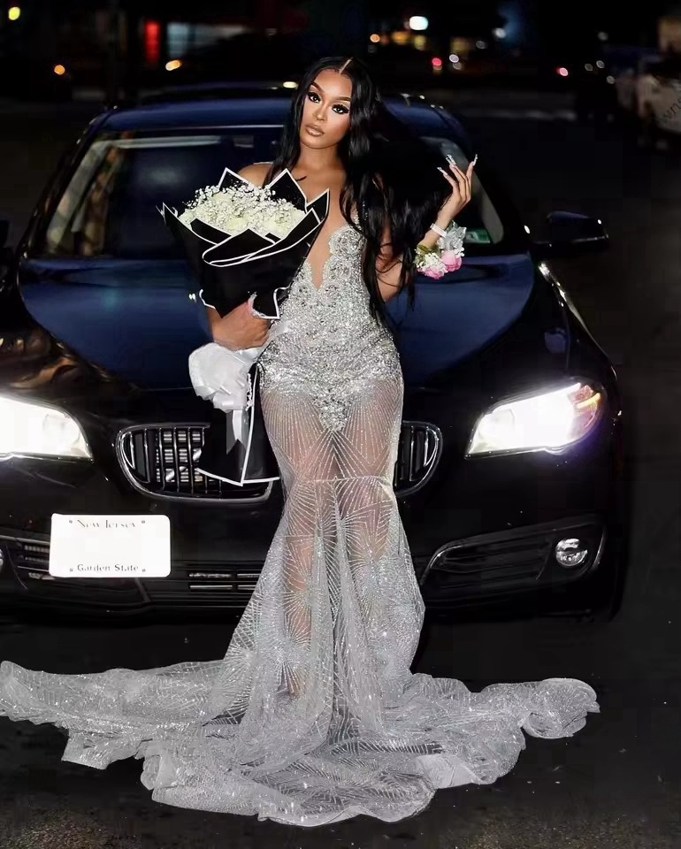 Customized Sier Lace Long Prom Dresses For Black Girls 2025 Beaded Evening Dress Celebrity Gown Crystal Tassel Birthday Party Gowns