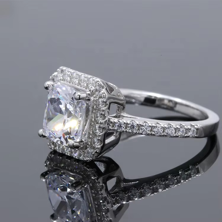 Fashion Engagement Wedding Silver 925 2.5 Carats Cushion Cut Moissanite Ring