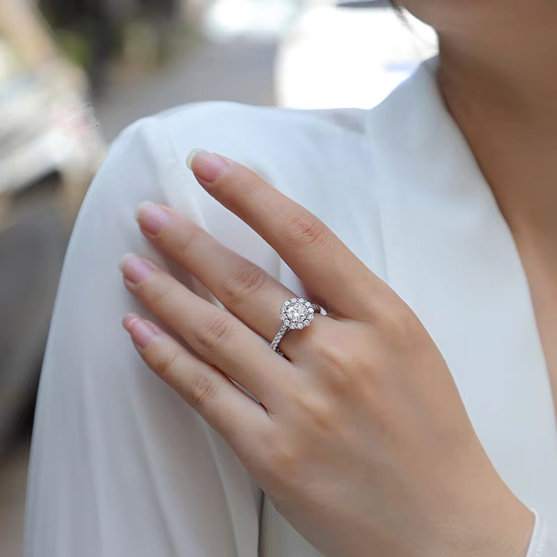 Wholesale Fine Jewelry S925 Sterling Silver Full Diamond Flowers Ring Luxury Inlay 6.5MM 1Carat Moissanite Engagement Women Ring