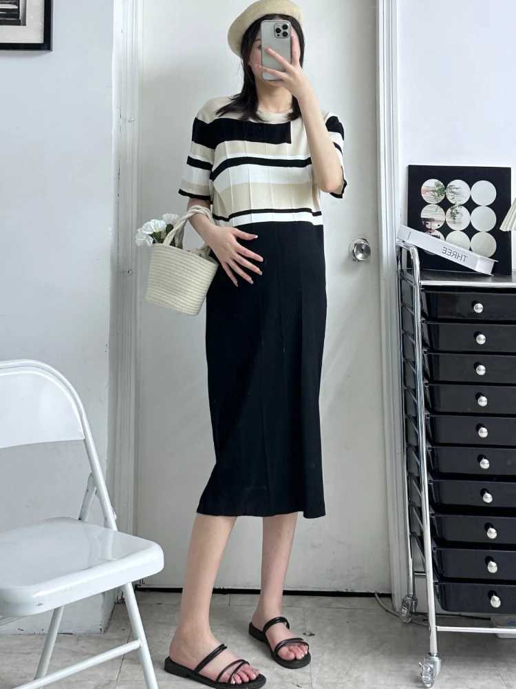 Korean Style Maternity Knit Dresses Summer Turn-down Collar Short Sleeve Block Color Striped Patchwork Pregnant Woman ClothesT250311