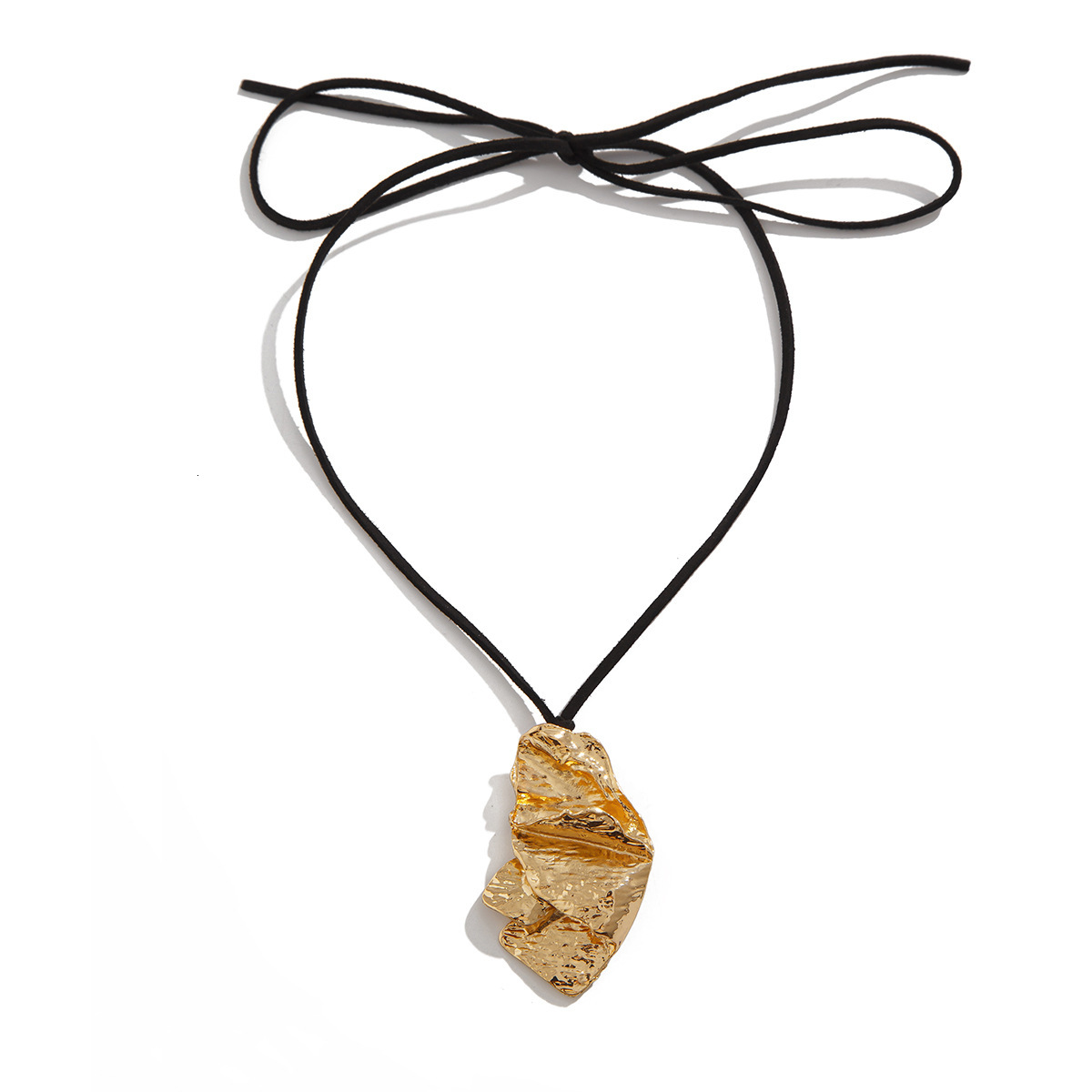 Irregular French Pendant Collar Cold Pleated Liquid Alloy Necklace Jewelry for Women