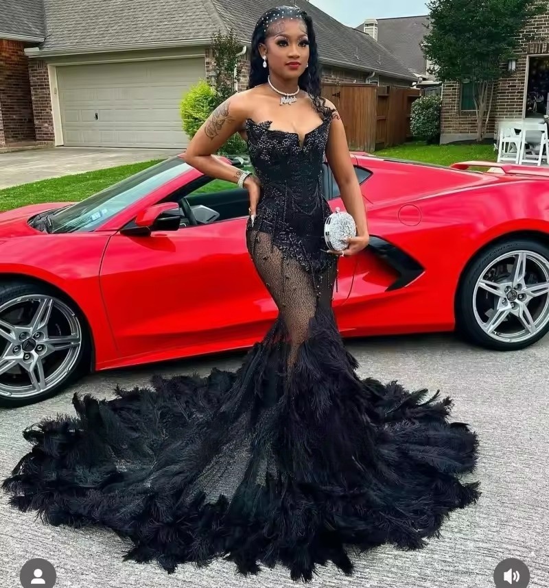 Black Prom Dresses 2025 Feathers Crystal Sweetheart Mermaid Evening Gowns Sequin Party Dress Gala Long Customized