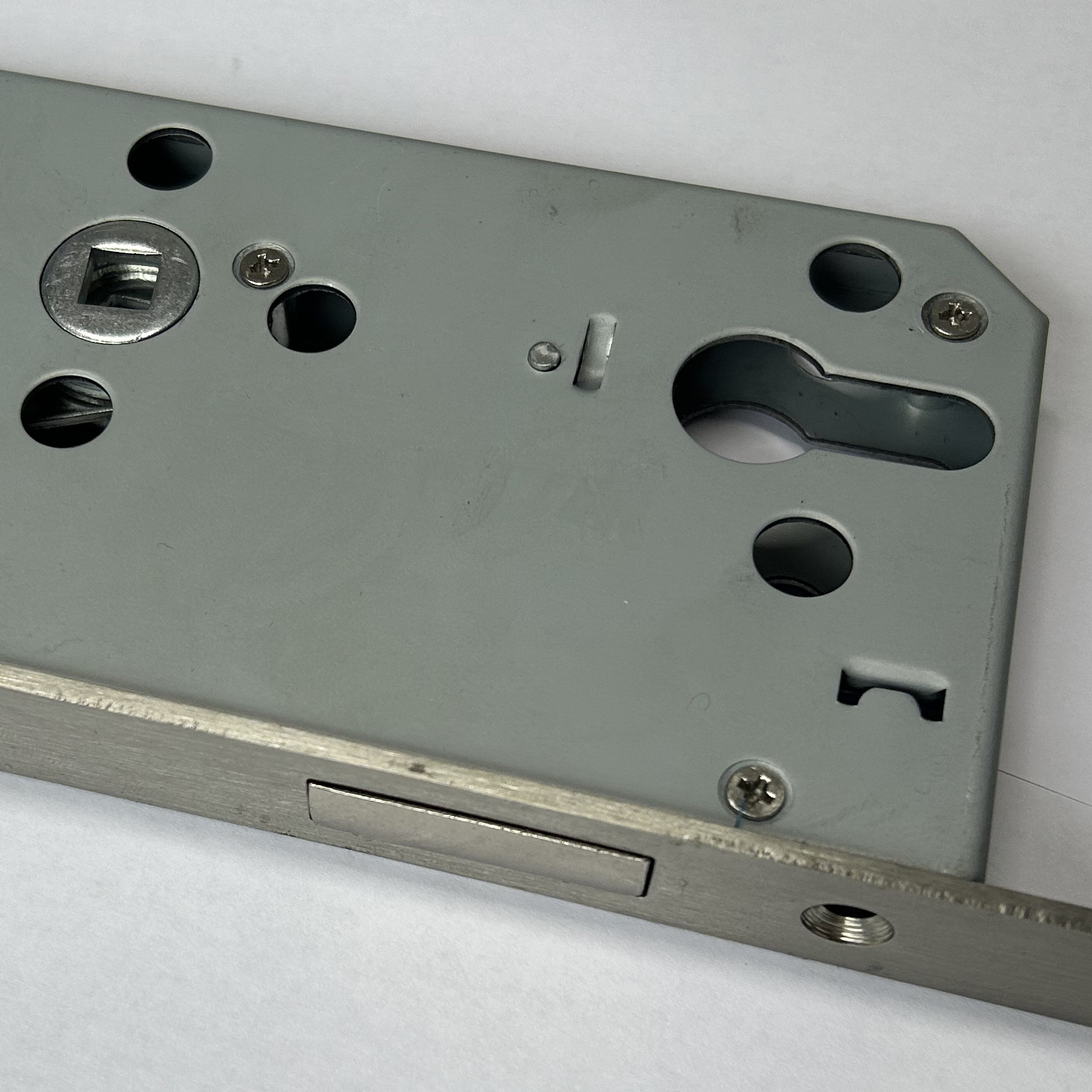 Industrial Strength Lock Cores with Comprehensive Lock Components for Enhanced Security