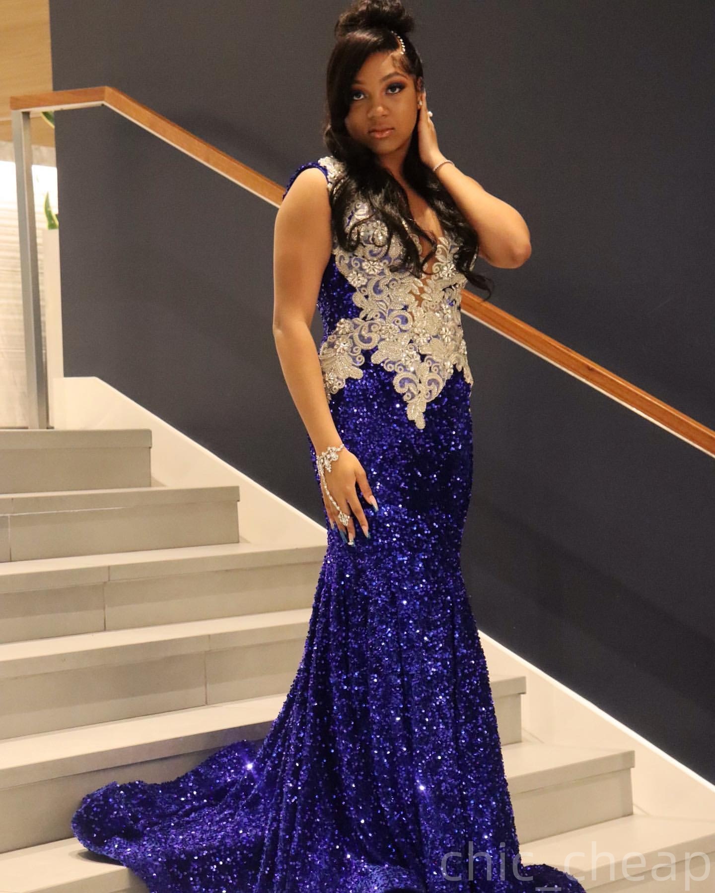2025 Plus Size Royal Blue Mermaid Prom Dresses Mermaid Sheer Neck Lace Crystals Sequined Evening Formal Birthday Party Special Occasion Dress Gowns